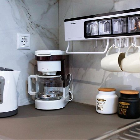 White Apartment/Kolwnaki/100Mbps/Wifi Афины Экстерьер фото