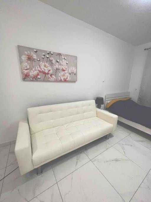 White Apartment/Kolwnaki/100Mbps/Wifi Афины Экстерьер фото