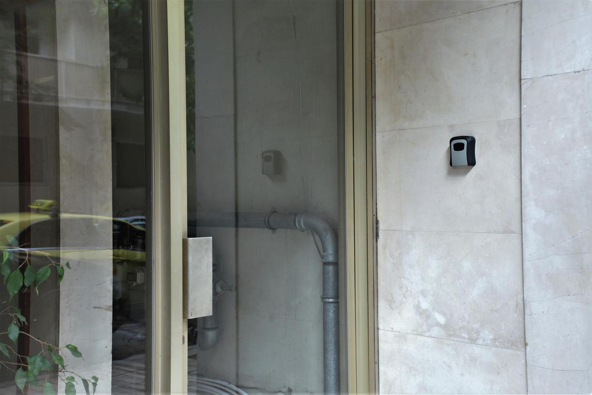 White Apartment/Kolwnaki/100Mbps/Wifi Афины Экстерьер фото